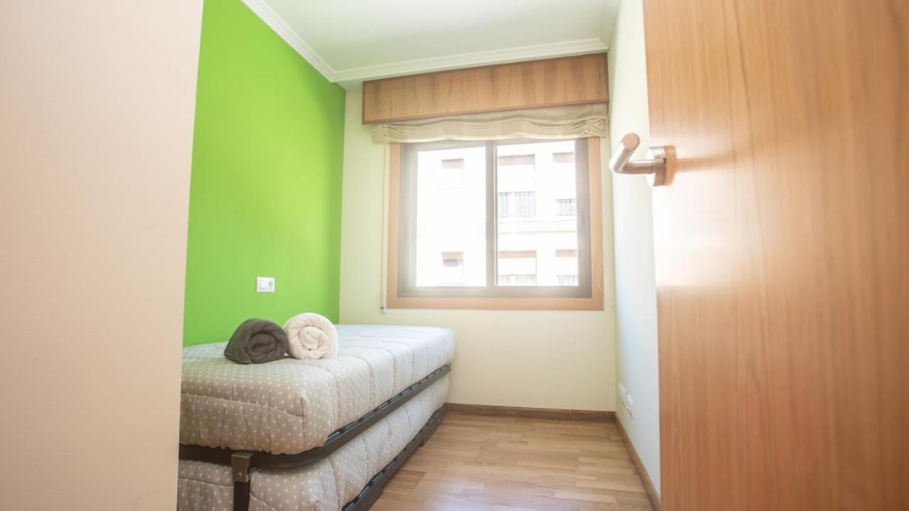 Apartamento En El Centro Con Plaza De Garaje A Guarda Exterior photo